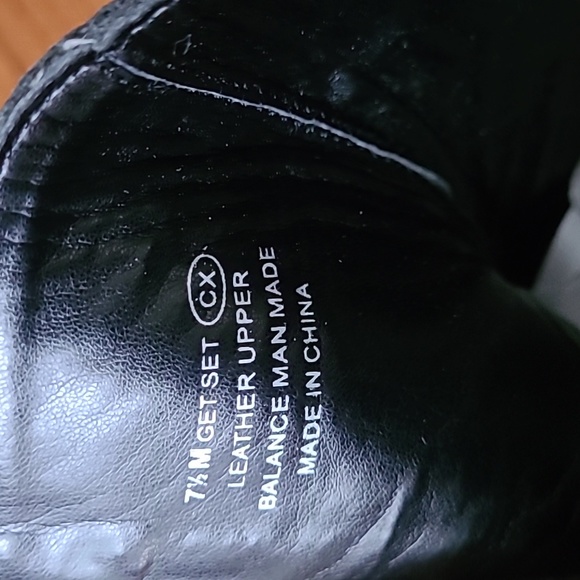 Aerosoles Size 7.5 Black Leather "Moto" Style Ankle Boots - Picture 10 of 12